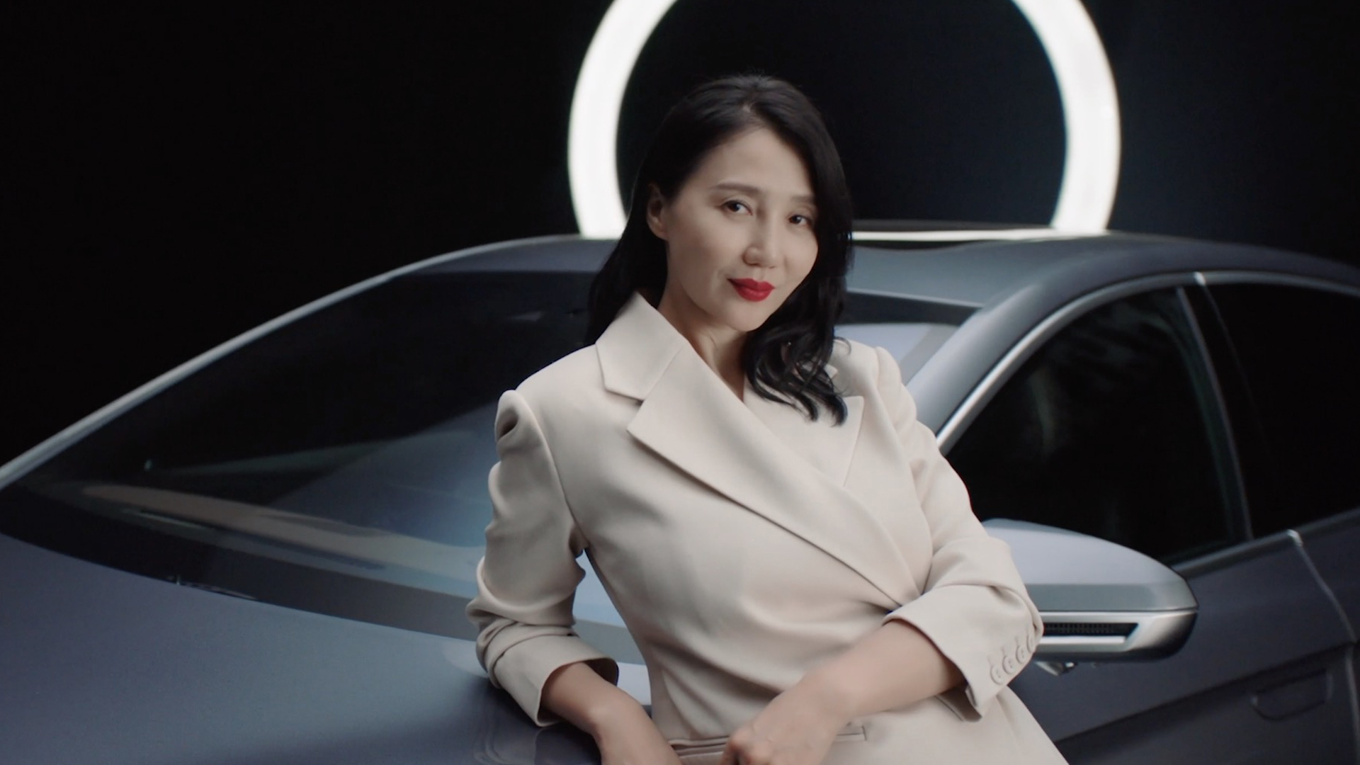阿朵 | AG尊龙木兰荟首位女性挚友，新民族音乐人